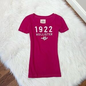 Vintage Y2K hot pink baby tee by Hollister 🌺